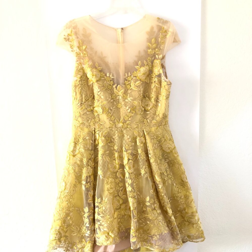 Marchesa Notte Women’s Yellow Lace Dress Size 12 High- Low Formal Gown Wedding